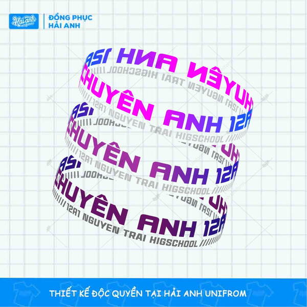 Mẫu hình in typographic Chuyên Anh 12A1 ấn tượng