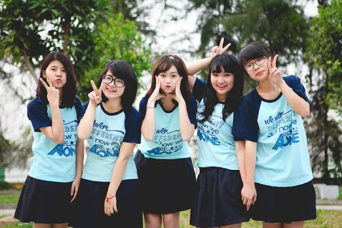 Xây dựng tinh thàn đoàn kết giữa mỗi thành viên trong lớp
