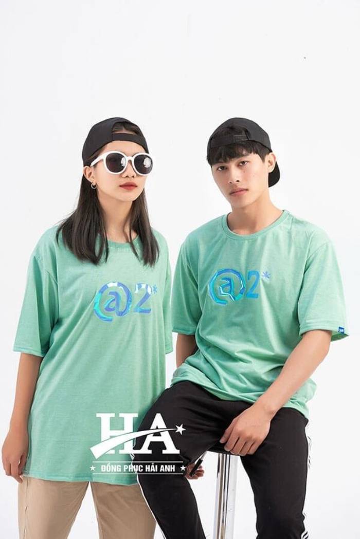 Ấn tượng bởi mẫu áo lớp Hologram màu xanh Sea