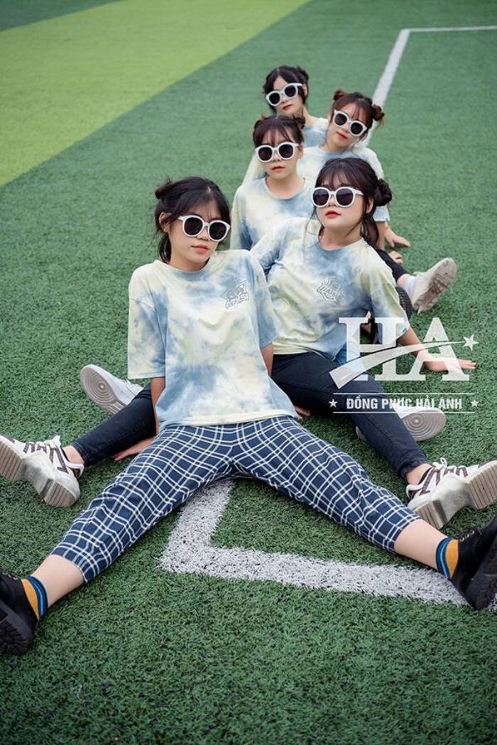 Áo lớp Tie Dye nổi bật, lưu giữ kỉ niệm tuổi học sinh