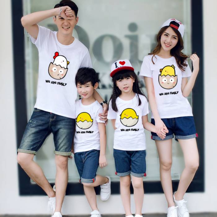 Áo thun gia đình 4 người thiết kế hình in dễ thương