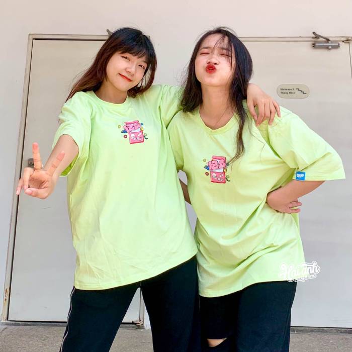 Áo thun oversize A1 với màu nõn chuối nổi bật tôn da