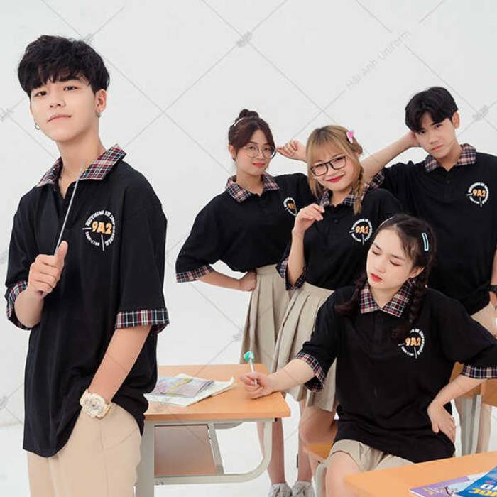 Áo thun Oversize phối cổ và tay áo kẻ caro