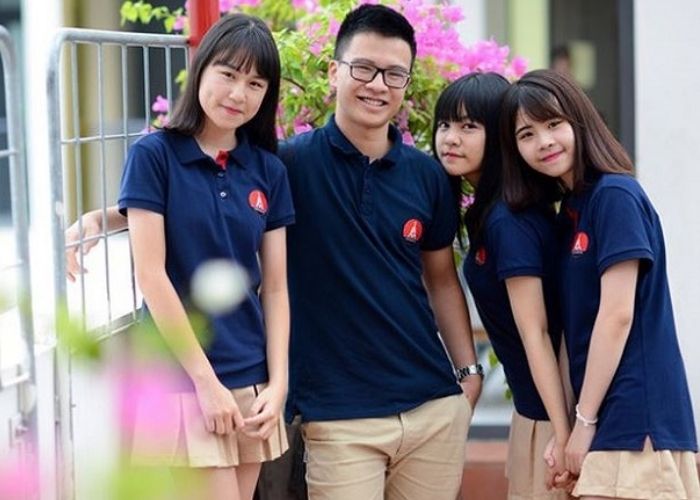 Mẫu đồng phục đẹp ấn tượng của học sinh trường THPT Marie Curie