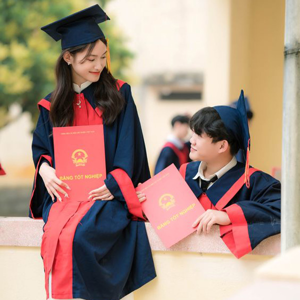 Tạo dáng chụp kỷ yếu nam hình 8