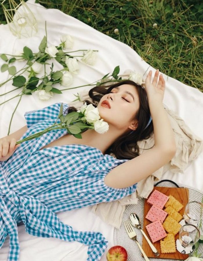 Ý tưởng chụp hình picnic được nhiều học sinh yêu thích