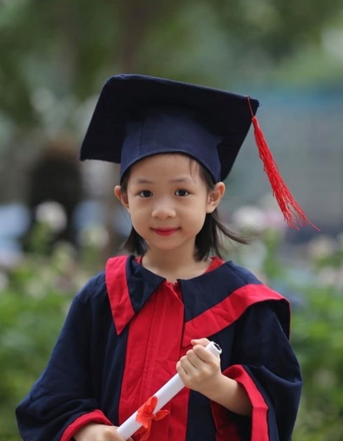 Mẫu áo tốt nghiệp dành cho học sinh tiểu học