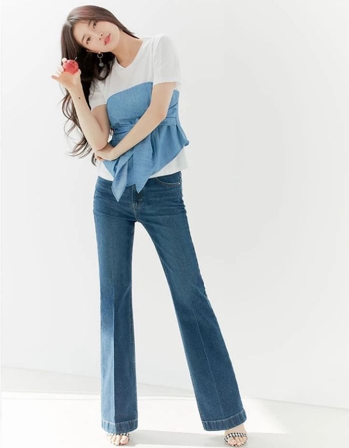 Phối đồ chụp ảnh kỷ yếu cùng quần jean cá tính