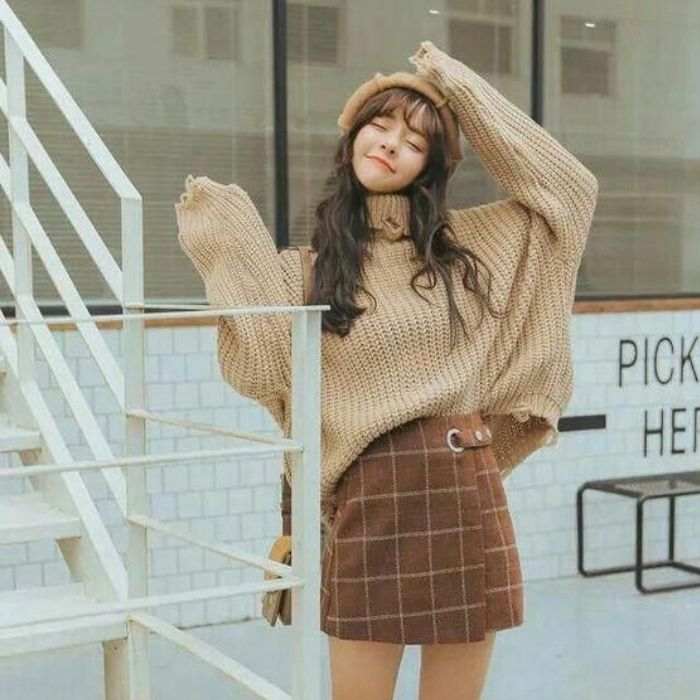 Chân váy chữ A kết hợp áo len dành cho những cô nàng nữ tính