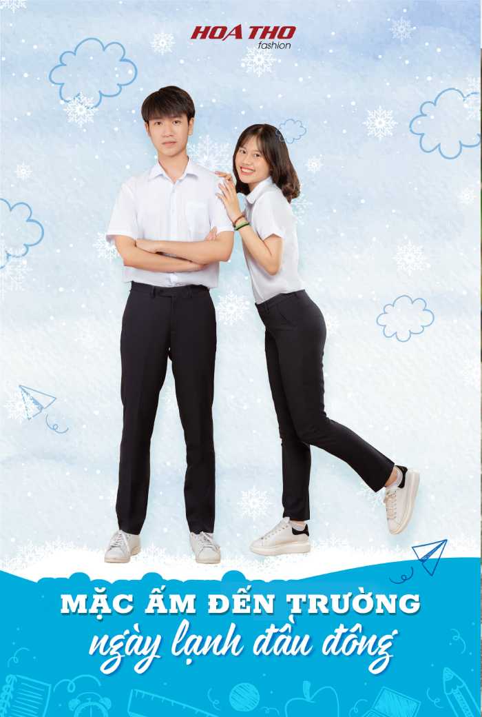Áo sơ mi trắng kết hợp cùng quần dài được nhiều trường học lựa chọn