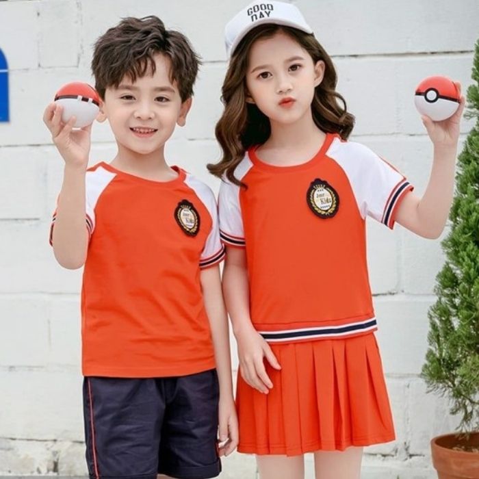 Trang phục học sinh mẫu giáo với sắc cam ấn tượng