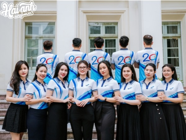 Slogan áo họp lớp kỷ niệm 20 năm ra trường hay và ý nghĩa