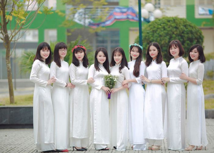 Những câu khẩu hiệu lớp chủ đề tình bạn hay