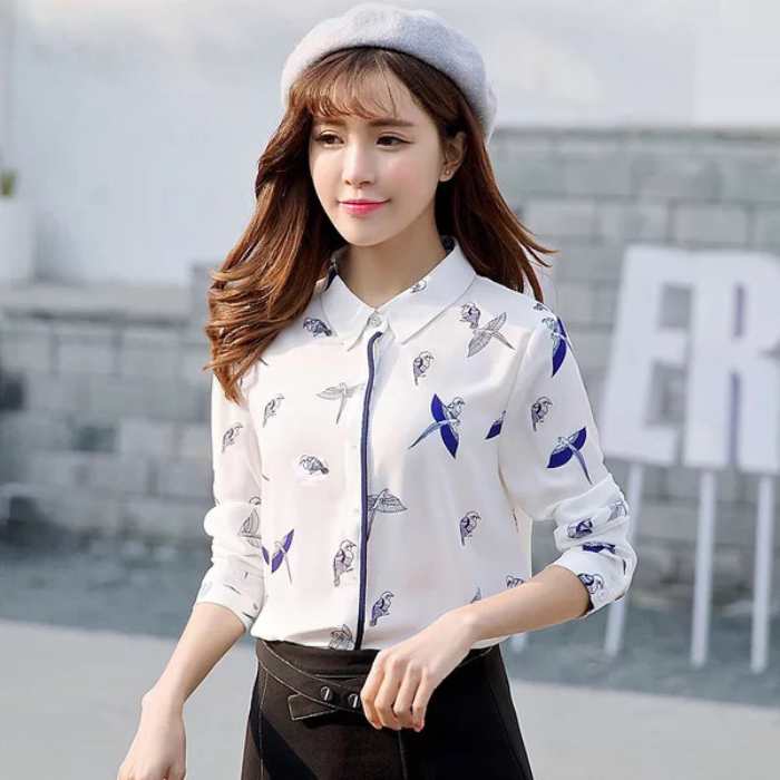 Phong cách trẻ trung, hiện đại khi mix áo sơ mi cùng quần dài