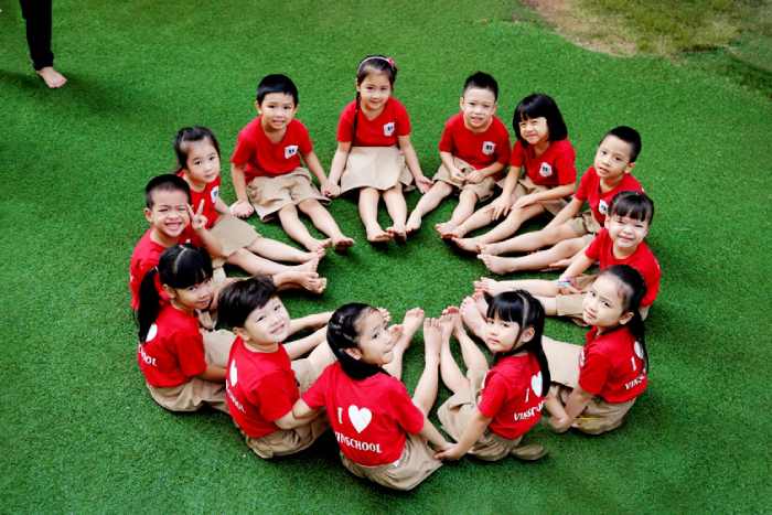 Đồng phục học sinh mầm non giúp tăng tinh thần đoàn kết