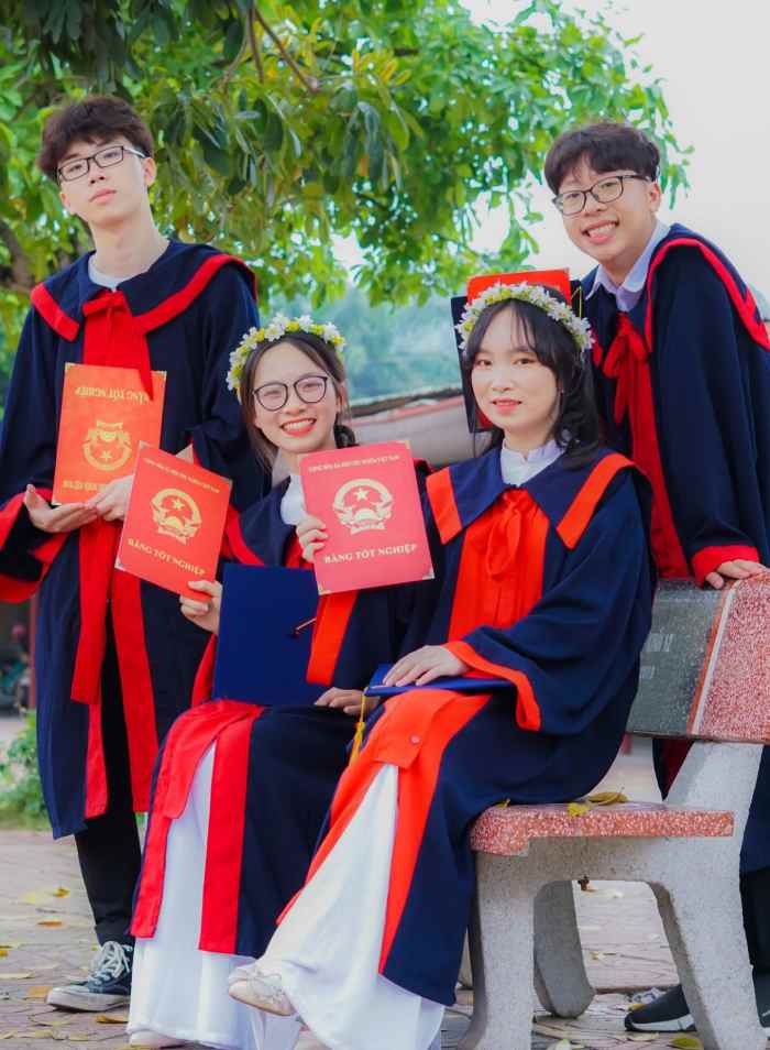 Chất liệu vải may là yếu tố quan trọng ảnh hưởng đến giá trang phục