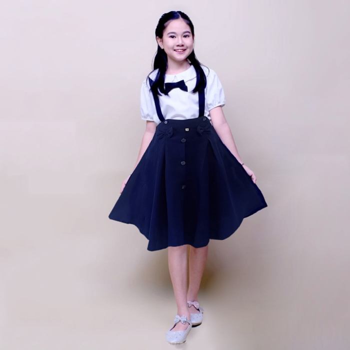 Mẫu váy yếm của học sinh lớp 1