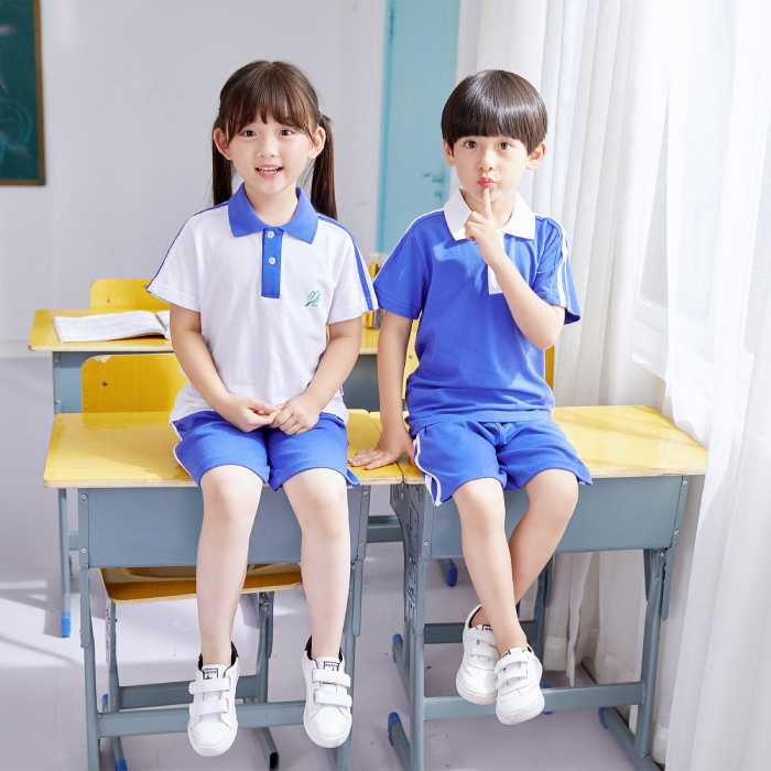 Trang phục áo thể dục kiểu dáng trẻ trung, năng động