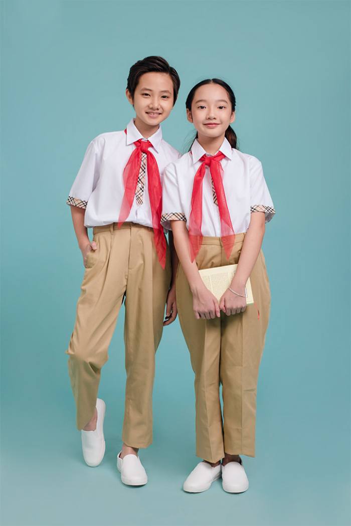 Mẫu đồng phục học sinh cấp 2 sản xuất tại cửa hàng Jadiny TPHCM