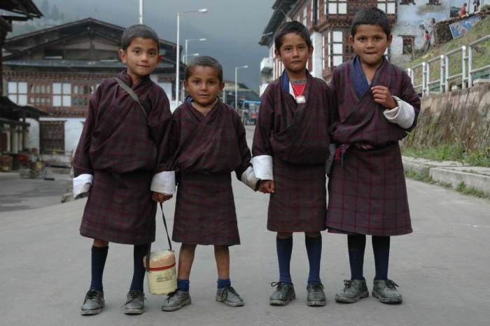 Sự độc đáo trong thiết kế trang phục học sinh Bhutan