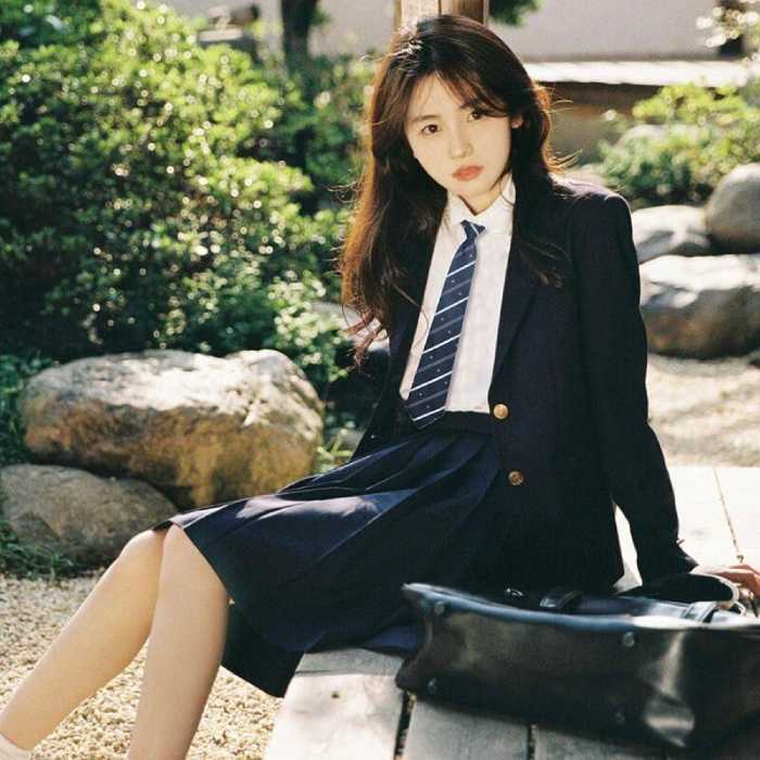 Đồng phục áo blazer mang nét lịch sự, trang nhã