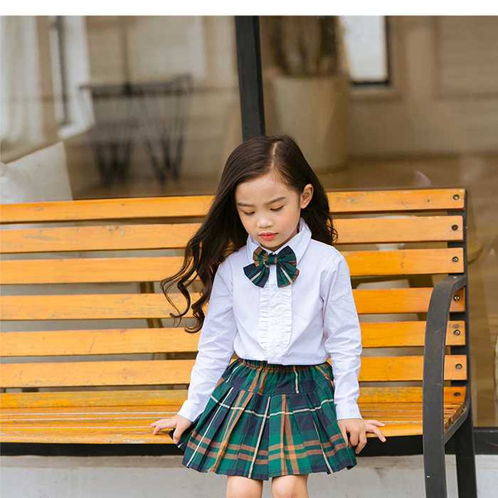 Chân váy xếp ly kẻ caro dành cho các bé học sinh tiểu học