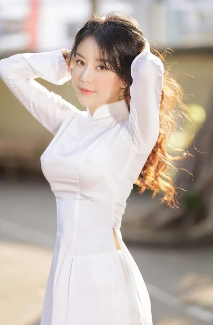 Mẫu áo dài sử dụng chất liệu vải voan cao cấp