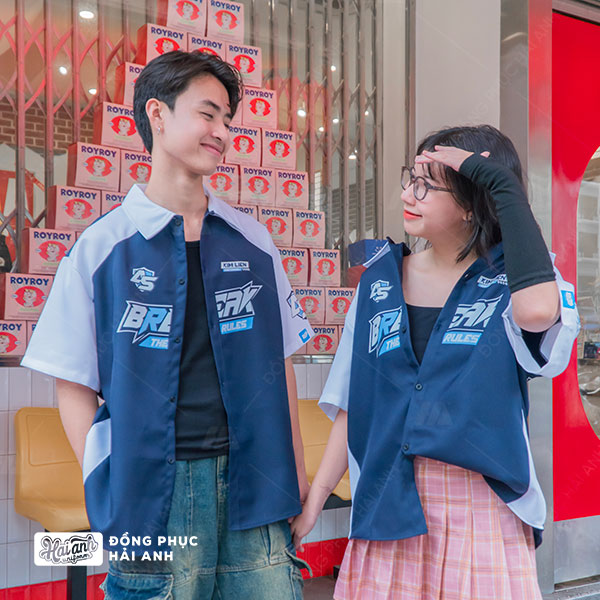 Mẫu Áo Lớp Sơ Mi Oversize Chasing Màu Xanh Đen Sáng Tạo, Trẻ Trung  