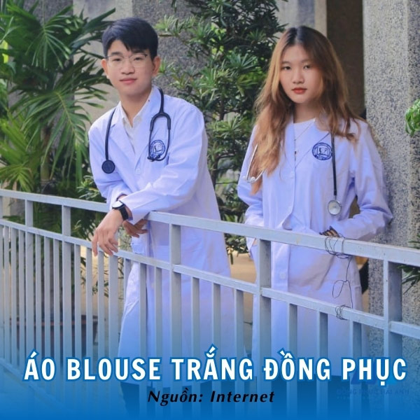 Nét đẹp duyên dáng của sinh viên UMP trong mẫu áo blouse trắng