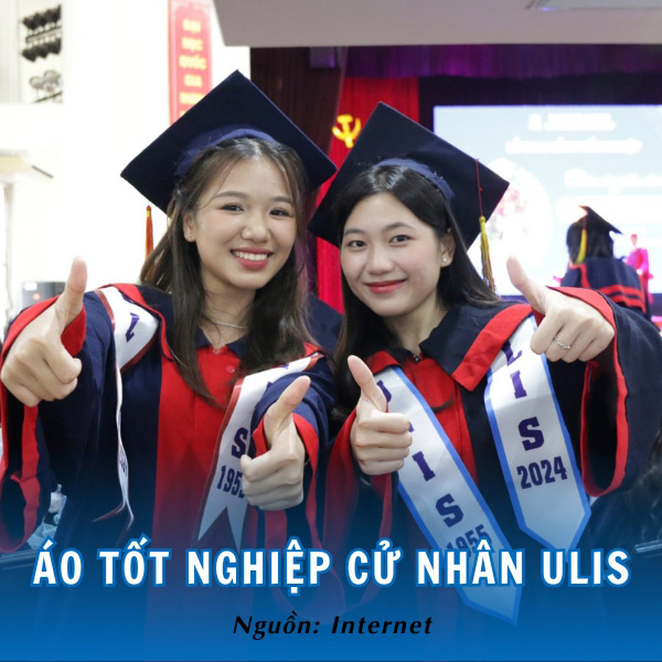 Áo tốt nghiệp cử nhân ULIS ấn tượng