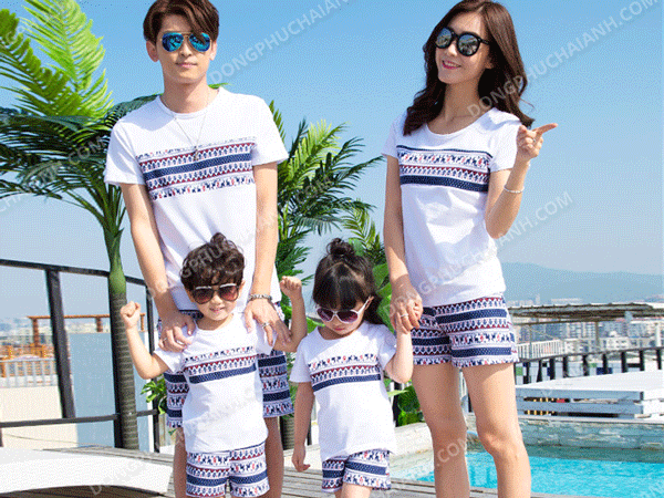 Mẫu áo đồng phục gia đình kẻ ngang màu trắng