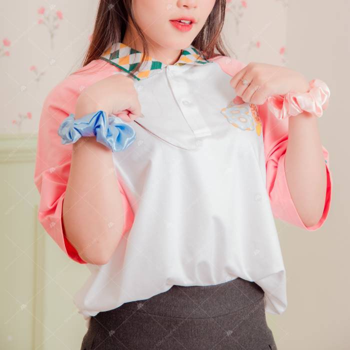 Mẫu áo lớp Retro cổ Trami Family Friend Food, Fun - Ảnh 2