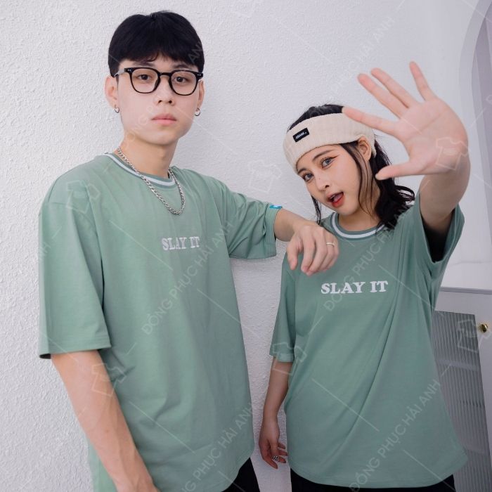 Mẫu Áo Simple Lớp Slay It màu xanh rêu siêu đẹp, cực chất - Ảnh 2