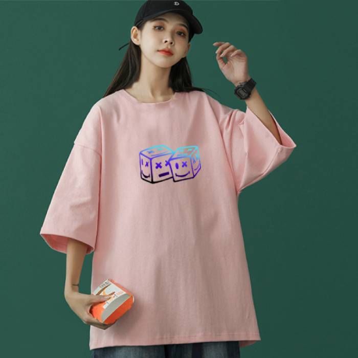 Áo thun oversize hình xúc xắc thiết kế tinh tế, màu sắc ấn tượng - Ảnh 3