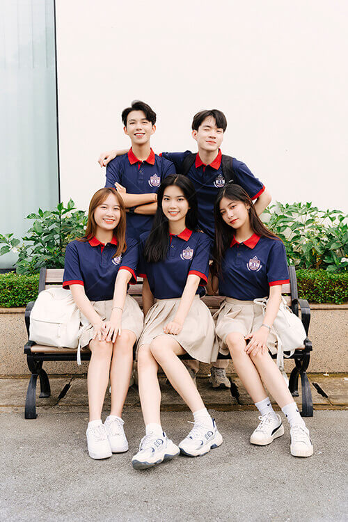 Mẫu Áo Đồng Phục Lớp Polo Besties Màu Xanh Đen Cổ Đỏ Đô - Ảnh 8