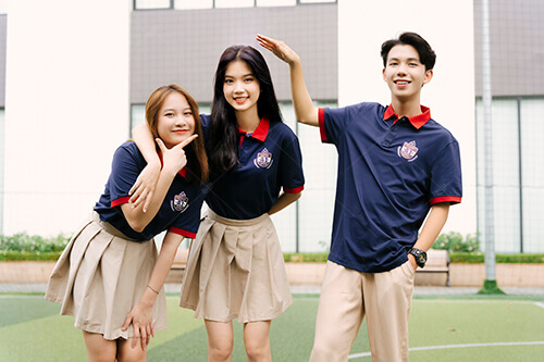 Mẫu Áo Đồng Phục Lớp Polo Besties Màu Xanh Đen Cổ Đỏ Đô - Ảnh 5